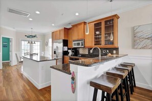 Serviettes en papier, tables à manger