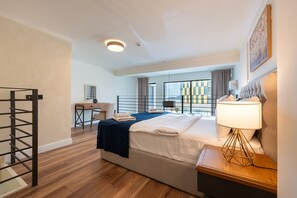 Egyptian cotton sheets, premium bedding, minibar, in-room safe - Hotel Invictus (Becici)