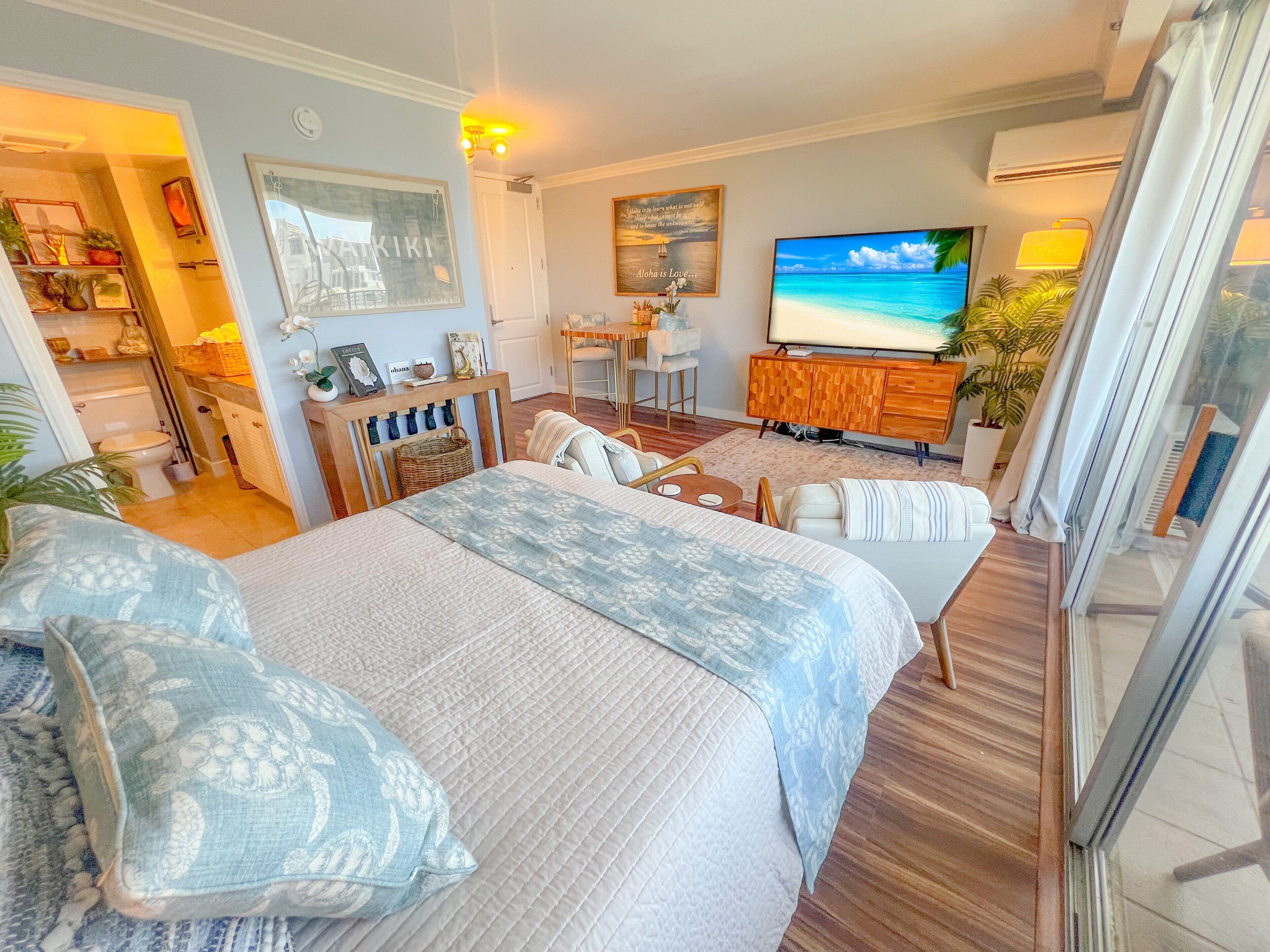Iron/ironing board, free WiFi, bed sheets