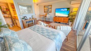 Iron/ironing board, free WiFi, bed sheets
