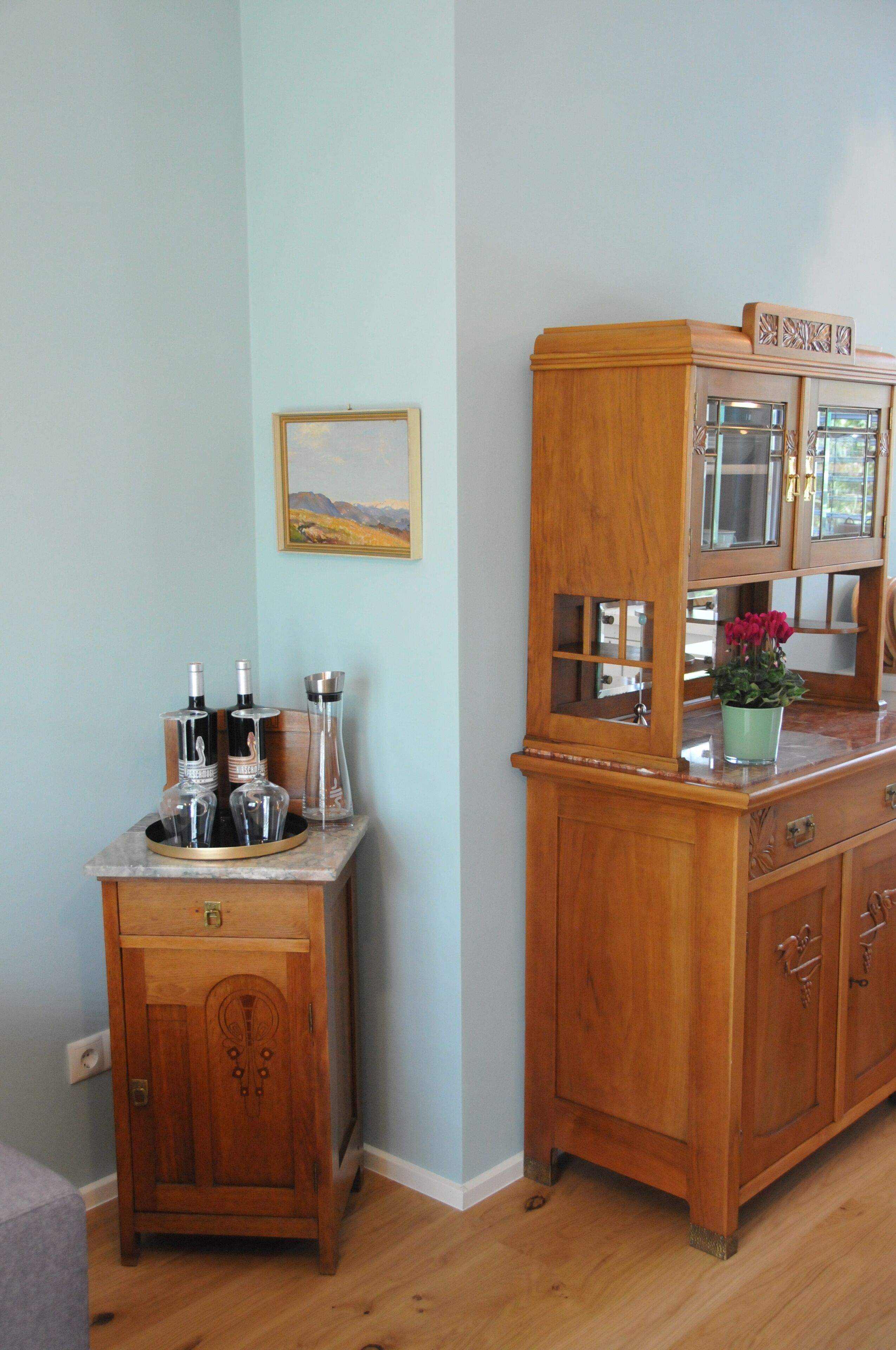 Comfort Apartment, Non Smoking, Private Bathroom | Living area | 50-inch flat-screen TV with cable channels