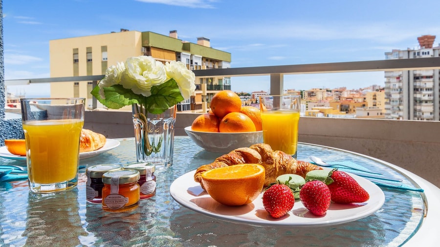 托雷莫利诺斯的海滩附近公寓