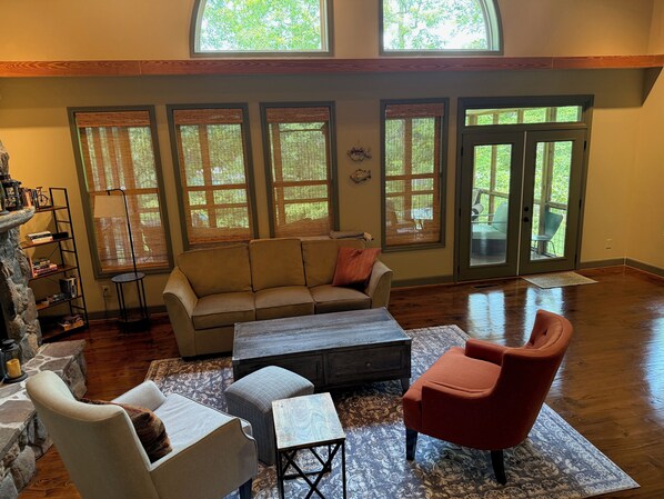 Smart-TV, Tischtennisplatte