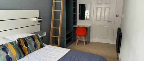 2 chambres, fer et planche à repasser, Wi-Fi, literie fournie