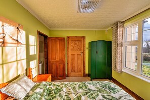 6 habitaciones, tabla de planchar con plancha y wifi gratis