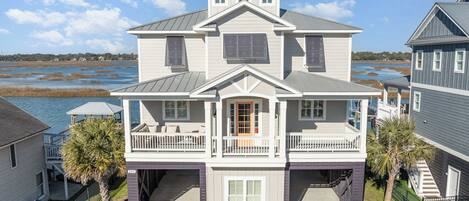 المنشأة من الخارج