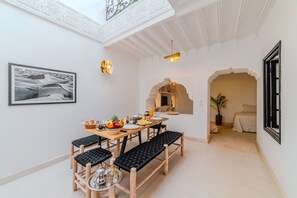Dining - Riad Ines 10min from the medina - Swimming pool - Breakfast (Marrakech)