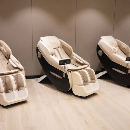 Couples treatment rooms, sauna, hot tub, steam room, Turkish bath