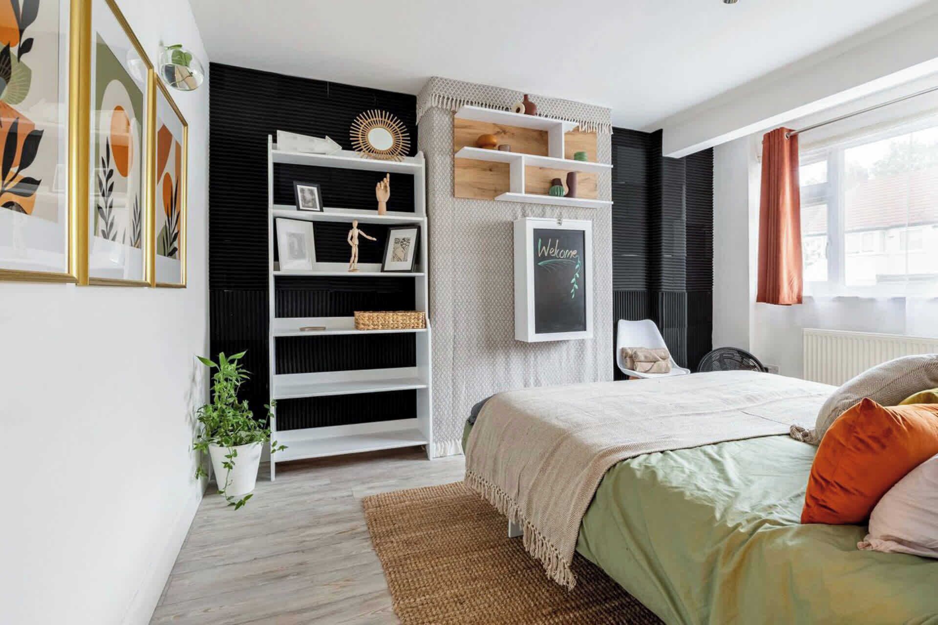 4 bedrooms, iron/ironing board, Internet, bed sheets