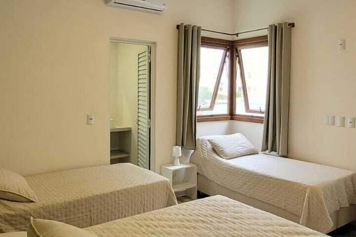 Premium bedding, Select Comfort beds, free WiFi
