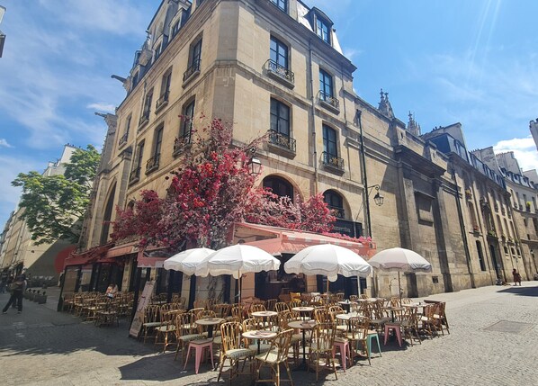 Outdoor dining - Urban Flat 190 - Loft Gaité Montparnasse (París)