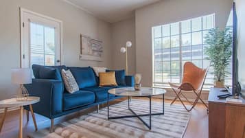 TV, fireplace, offices