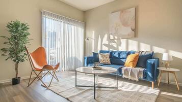 TV, fireplace, offices