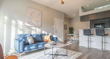 Boulevard Stays Peaceful 1BR King Suite Pool, Gym & Parking 04