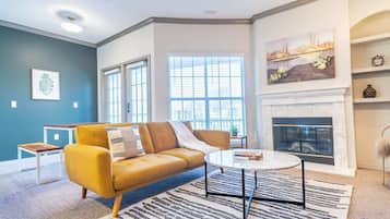 TV, fireplace, offices