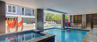 The Heron's Nest - Look no further than this 10-bedroom Home on HHI!