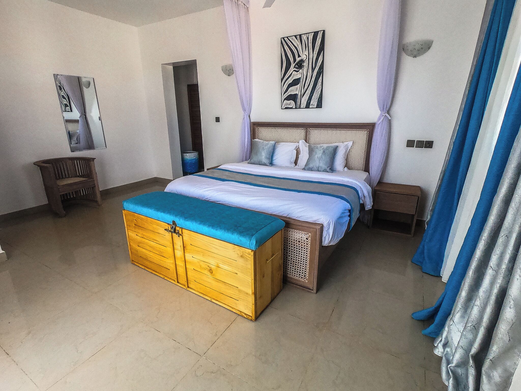 Luxury House, Garden View | 4 bedrooms, iron/ironing board, free WiFi