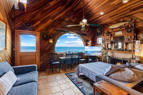 3965 Marine Gardens - Oceanfront with Bay Views