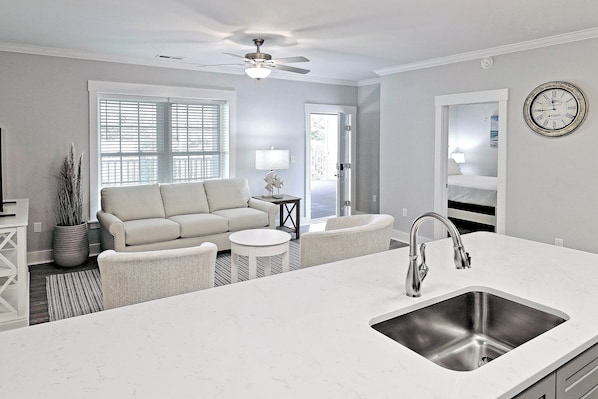 Interior - Stoked Village Condo-Reel LIfe (Bald Head Island)