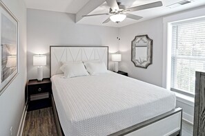 8 dormitorios, tabla de planchar con plancha, cuna de viaje y wifi