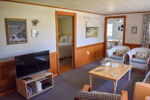 3 bedrooms, iron/ironing board, free WiFi