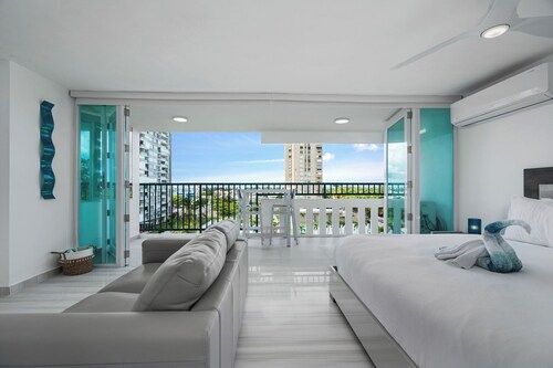 Welcome to the Elegance  with this unique Ocean Front Studio, with Beach access