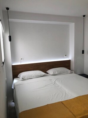 Iron/ironing board, free WiFi, bed sheets - Luxury Banus Puerto Golf (Nueva Andalucia)