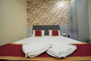Free WiFi - Kashi Pilgrim Stay (Varanasi)