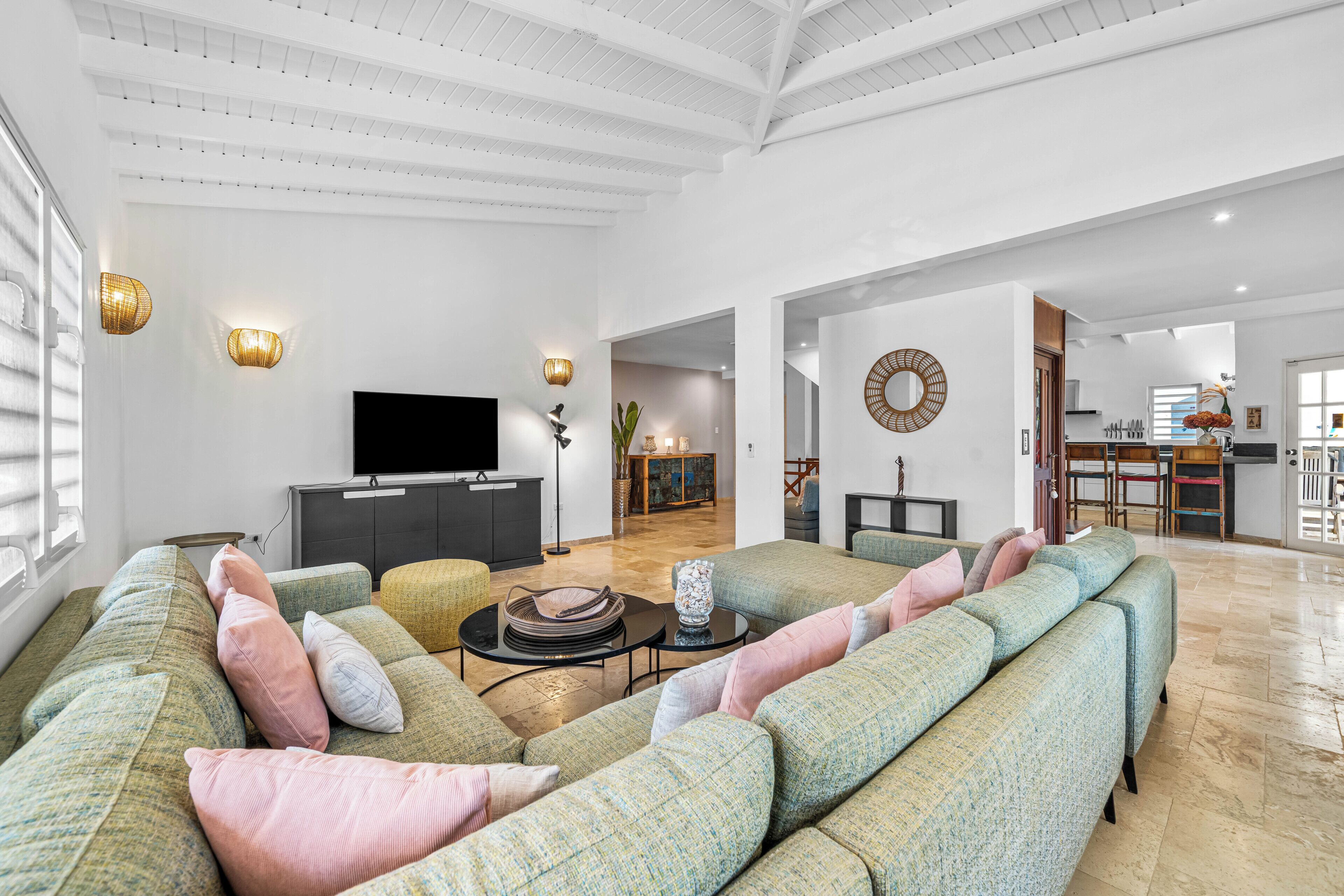 Deluxe-Penthouse, Meerblick | Wohnbereich | Flachbildfernseher