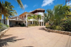 Fachada da propriedade