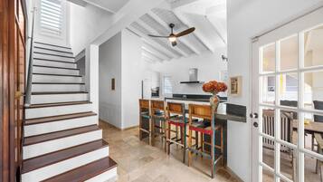 Deluxe Penthouse, Sea View | Private kitchen | Full-size fridge, oven, stovetop, dishwasher