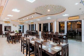 Daily buffet breakfast (INR 350 per person)