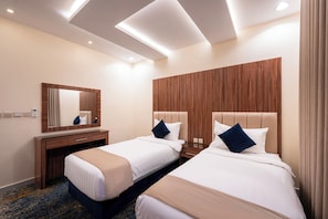 Suite familiar | Sábanas de algodón egipcio, ropa de cama de alta calidad, minibar