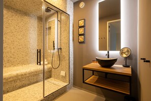 Apartment | Bathroom