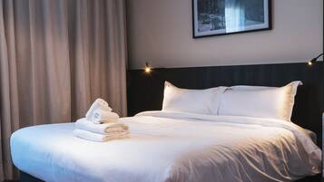 1 bedroom, in-room safe, desk, WiFi