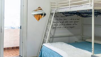 1 chambre, fer et planche Ă repasser, lit parapluie, Wi-Fi gratuit