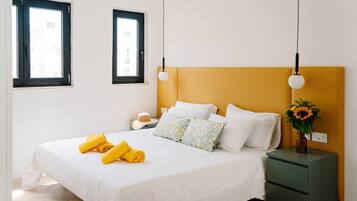 1 bedroom, desk, iron/ironing board, WiFi