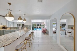 Interior - Poolside Paradise Dock & Pool! (Oakland Park)
