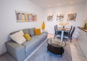 Living area - Two Bedroom Apartment Within Puerto Banus Marina (Marbella)