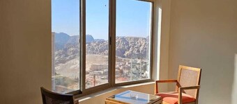 Summit Hotel
