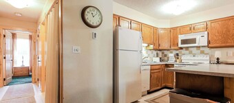 Family Fun Condo – 2bdrm + Loft! Perfect for 6!