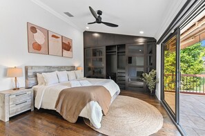 3 bedrooms, iron/ironing board, WiFi, bed sheets - Tiki Escape: Heated Pool & Luxe King Suite (Deerfield Beach)