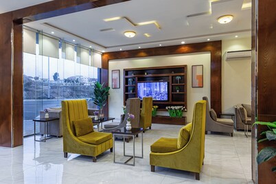 Al Qasr Hotel Suites -King Abdullah Road