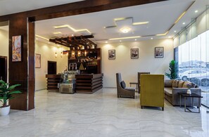 Reception - Al Qasr Hotel Suites -King Abdullah Road (Abha)