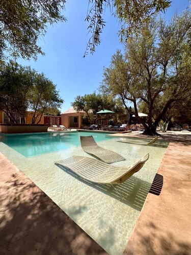 The Garden of Siredrah, an Oasis with Pool and Hammam