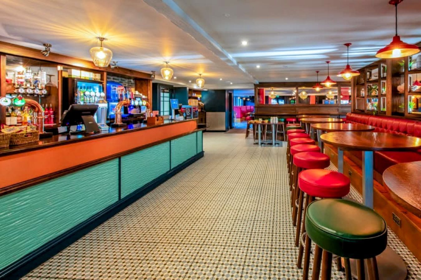 Bar (en la propiedad)