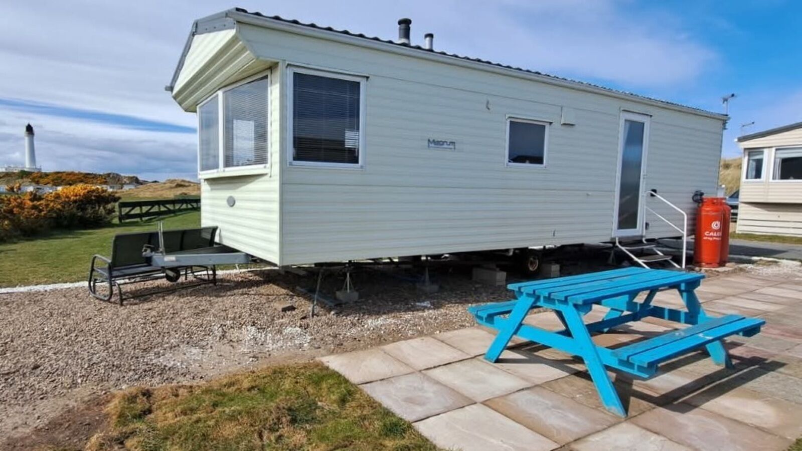 Lighthouse & Dune Views, Complete with Patio and Picnic Table