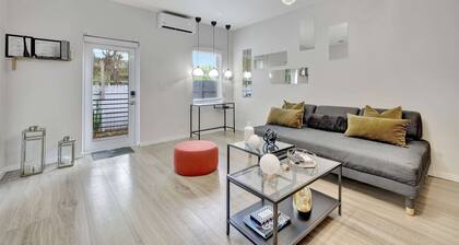 Sunshine Retreat Studio for 2!