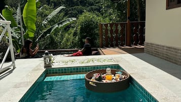 Chalet Luxury, piscina privata, vista montagna | 2 camere, ferro/asse da stiro, Wi-Fi gratuito, lenzuola
