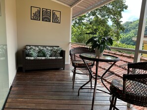 Bungalow Junior | Fer et planche à repasser, Wi-Fi gratuit, draps fournis